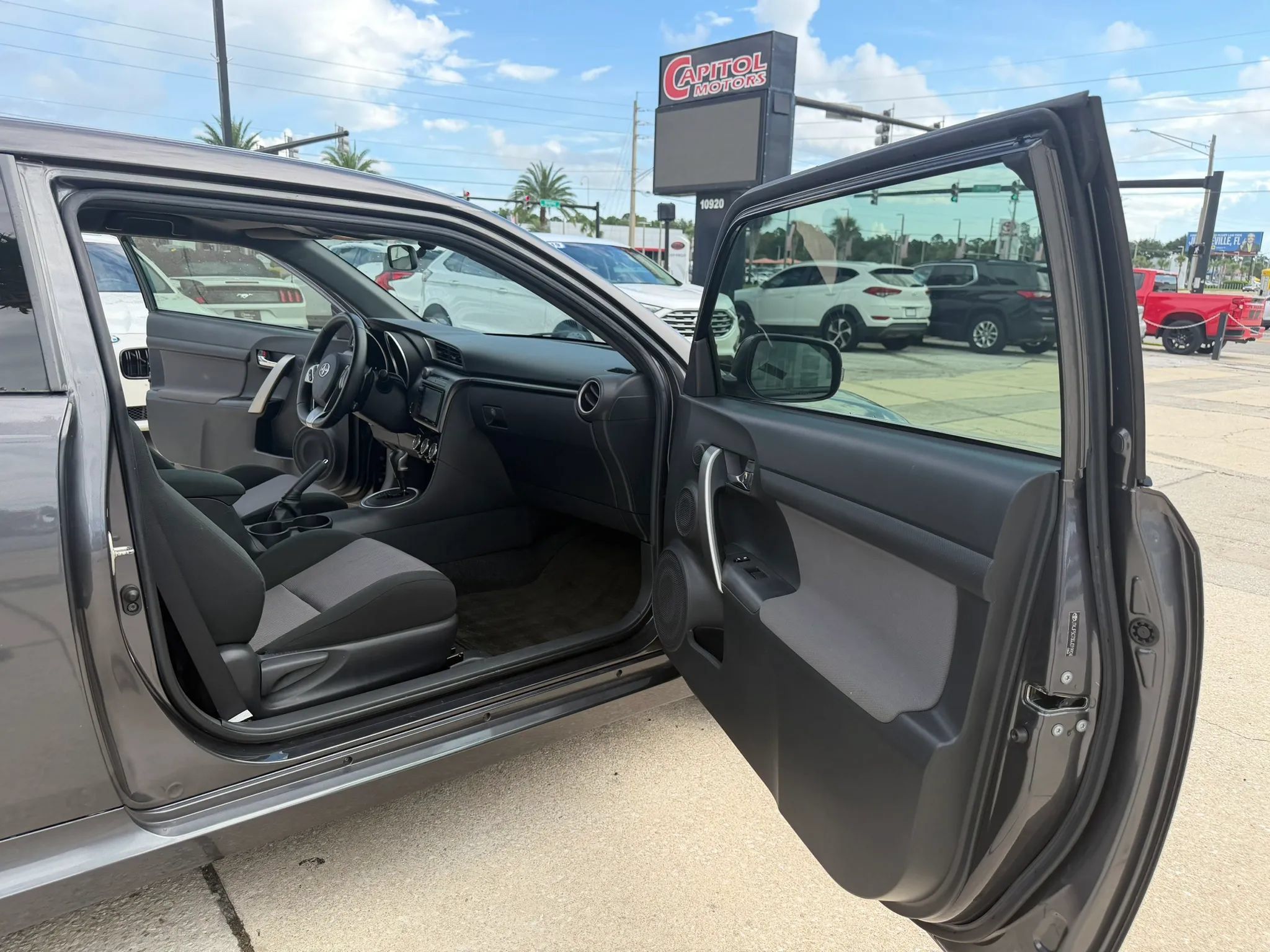 Used 2016 Scion tC FWD image 16