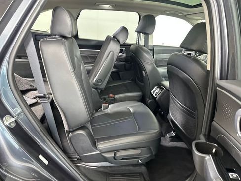 Used 2023 Kia Sorento SX image 26