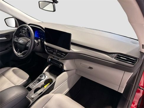 Used 2023 Ford Escape Platinum image 25