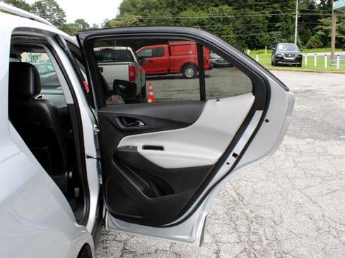 Used 2018 Chevrolet Equinox Premier image 22