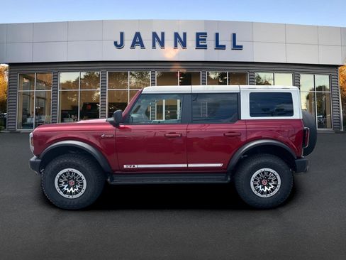 New 2026 Ford Bronco Outer Banks w/ Sasquatch Package AWD/4WD image 8