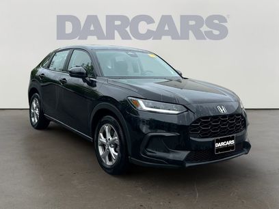 Used 2025 Honda HR-V LX