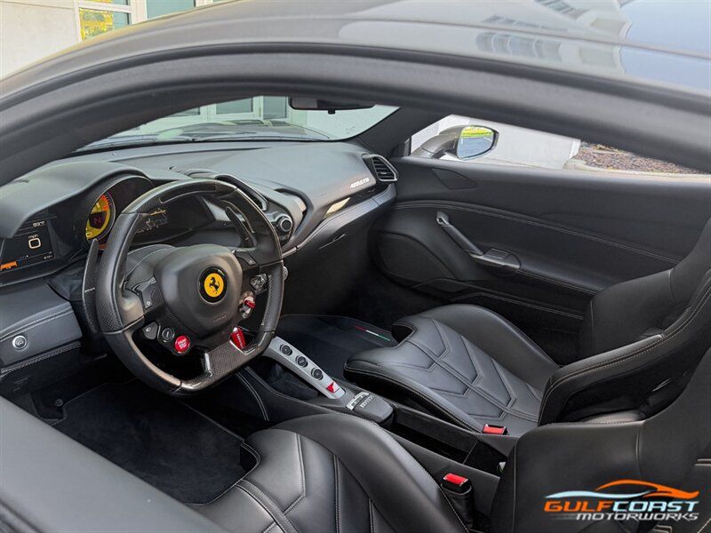 Used 2017 Ferrari 488 GTB RWD image 2