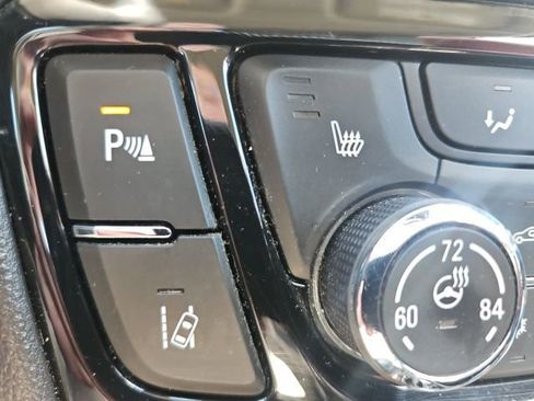 Used 2019 Buick Encore Essence w/ Safety Package II image 28