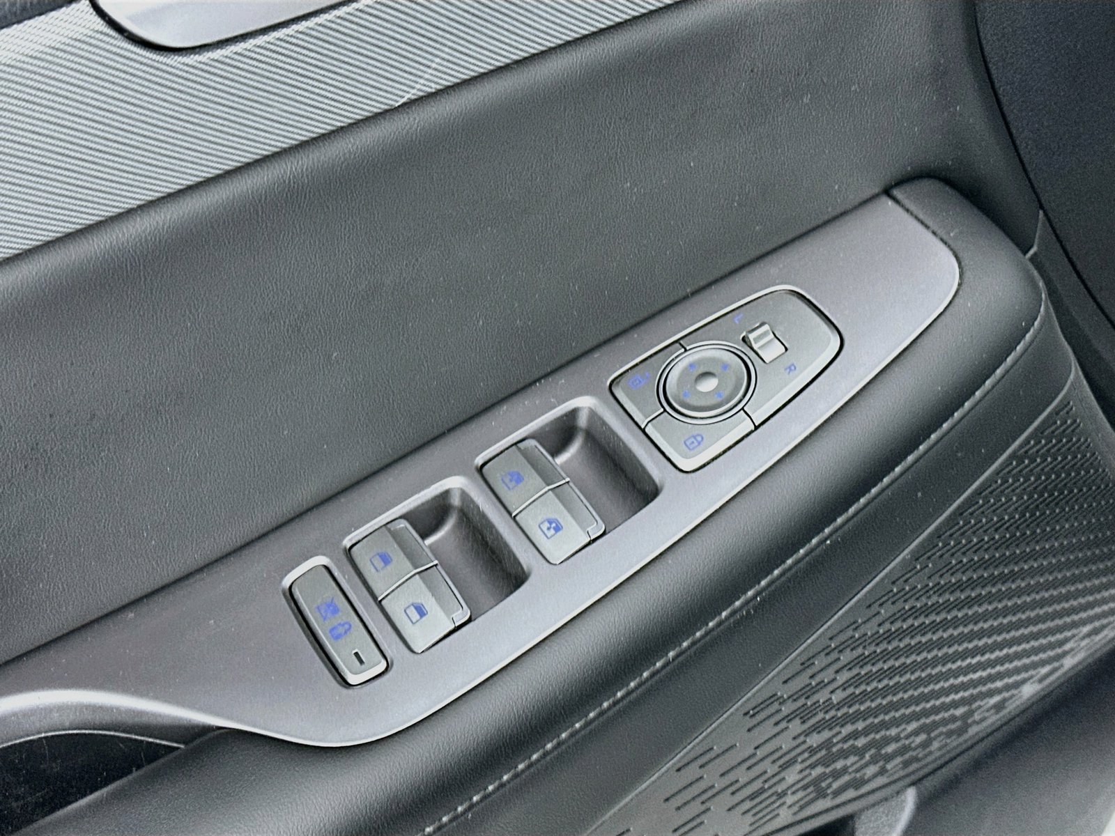 Certified 2025 Hyundai Palisade SEL AWD/4WD image 26