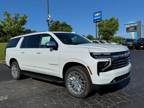 New 2026 Chevrolet Suburban Premier AWD/4WD image 25