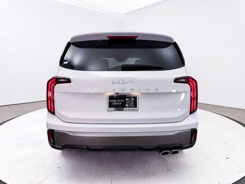 Used 2025 Kia Telluride S FWD image 18