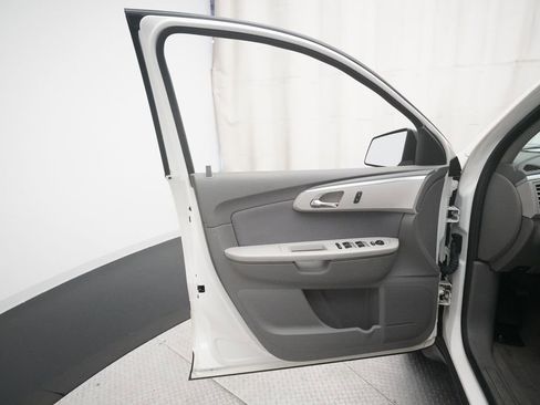 Used 2012 Chevrolet Traverse LS AWD/4WD image 25