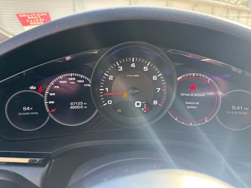 Used 2021 Porsche Cayenne AWD/4WD image 13