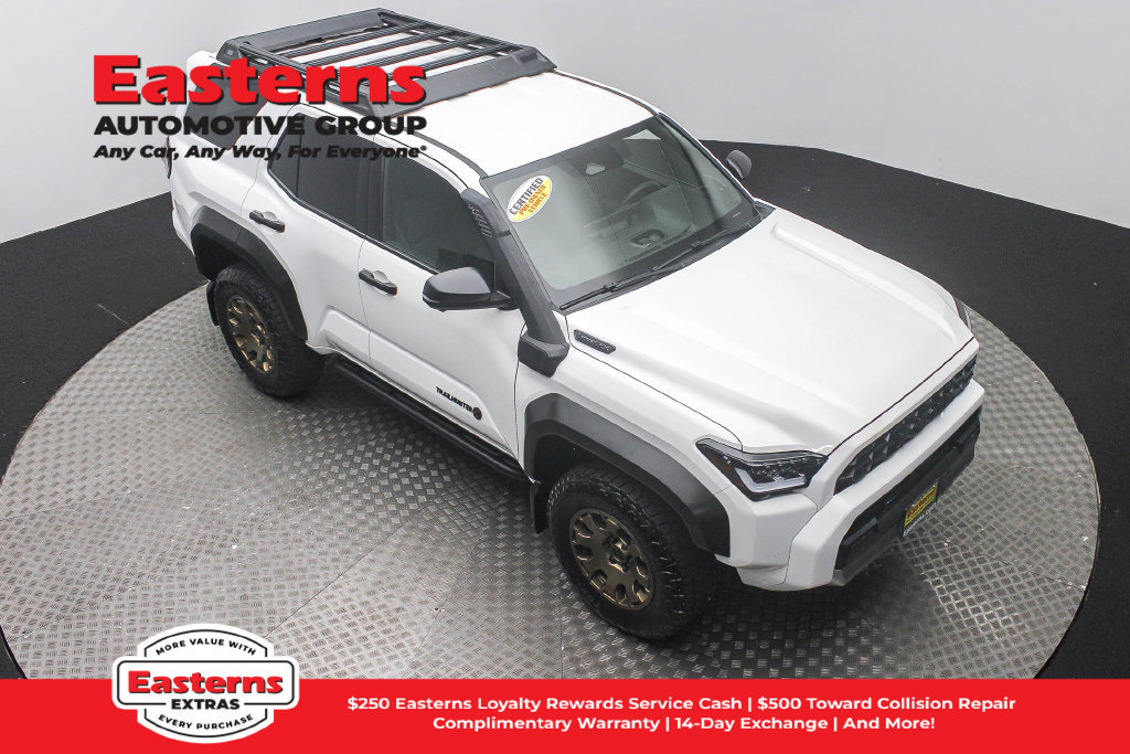 Used 2025 Toyota 4Runner Trailhunter AWD/4WD image 4