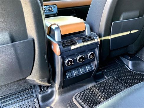 Used 2020 Land Rover Defender 110 X AWD/4WD image 25