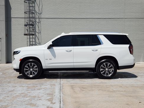 Used 2021 Chevrolet Tahoe LT w/ LT Signature Package AWD/4WD image 5