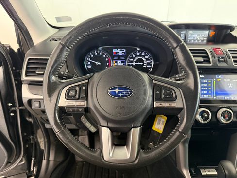 Used 2018 Subaru Forester 2.5i Limited AWD/4WD image 11