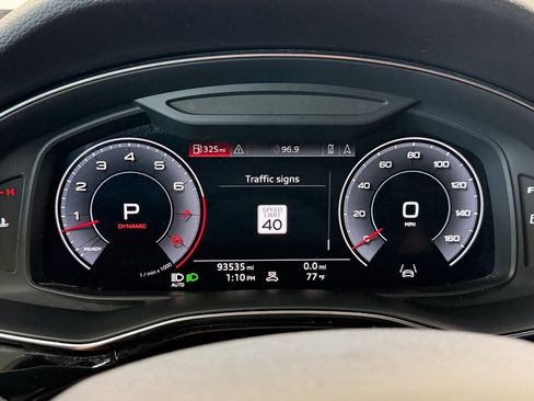 Used 2019 Audi Q8 Premium Plus w/ Premium Plus image 95