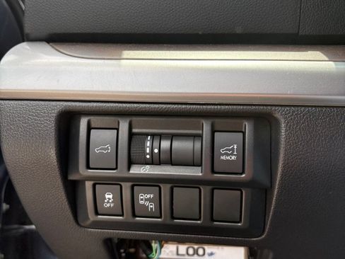 Used 2015 Subaru Outback 3.6R Limited AWD/4WD image 22