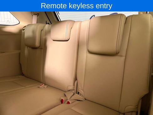 Used 2018 Toyota Highlander XLE AWD/4WD image 15