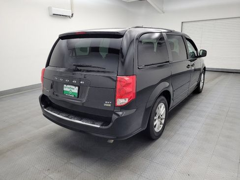 Used 2015 Dodge Grand Caravan SXT image 9