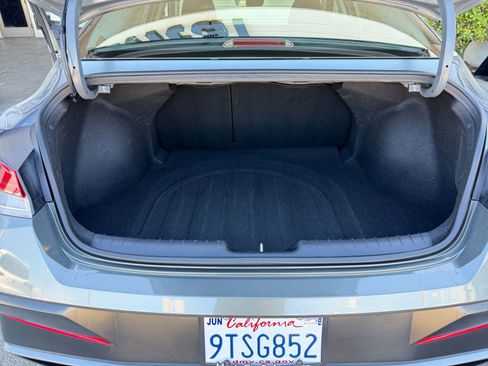 Used 2025 Hyundai Elantra SEL image 34