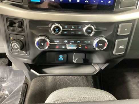Used 2022 Ford F150 XLT w/ Equipment Group 302A High AWD/4WD image 27
