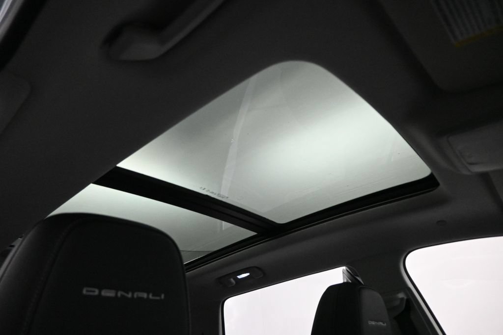 New 2027 GMC Terrain Denali w/ LPO, Floor Liner Package AWD/4WD image 25