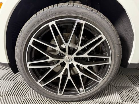 New 2025 Porsche Macan S image 11