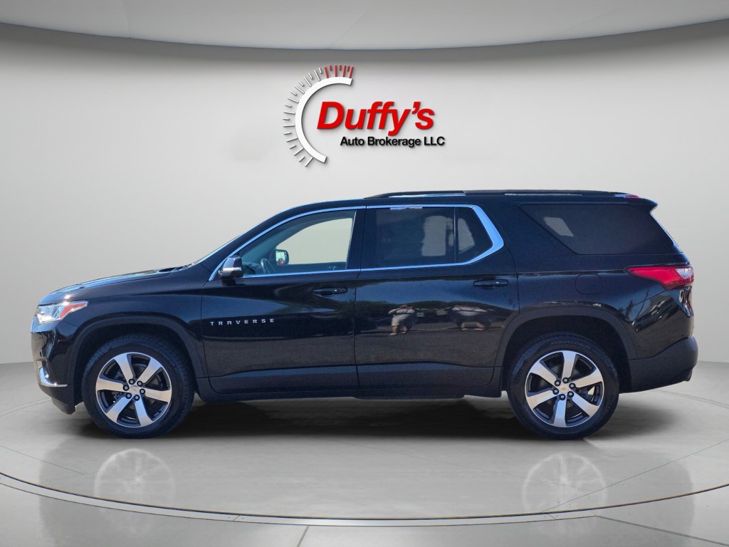 Used 2021 Chevrolet Traverse LT w/ LT Premium Package AWD/4WD image 16