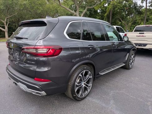 Used 2021 BMW X5 xDrive40i w/ Premium Package 3 AWD/4WD image 3
