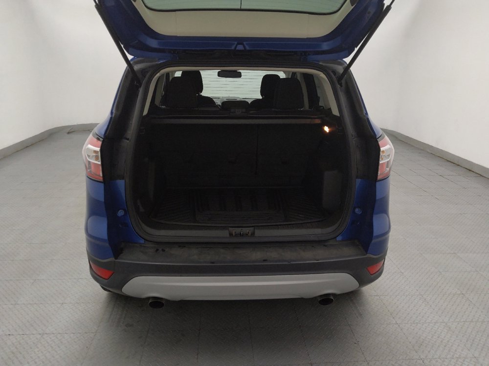 Used 2018 Ford Escape SE w/ Ford Safe & Smart Package FWD image 29