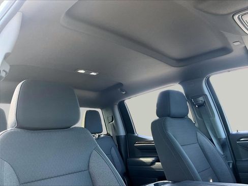 Used 2025 Chevrolet Silverado 1500 LT RWD image 17