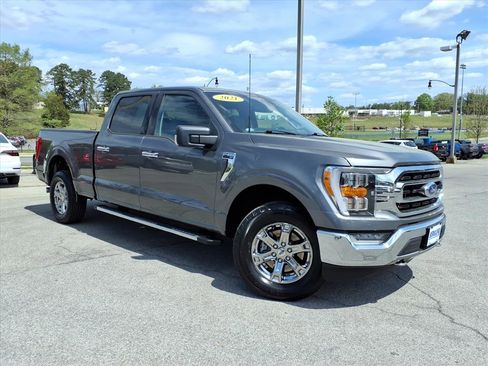 Used 2021 Ford F150 XLT w/ Equipment Group 302A High AWD/4WD image 3