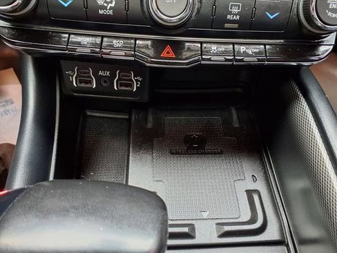 Certified 2023 Dodge Durango R/T image 24