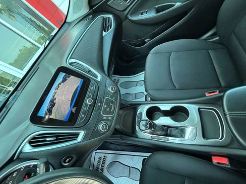 Used 2019 Chevrolet Malibu LS image 14