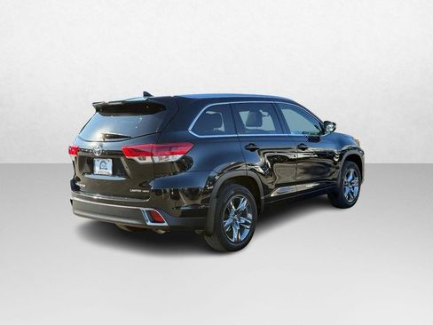 Used 2018 Toyota Highlander Limited Platinum image 7
