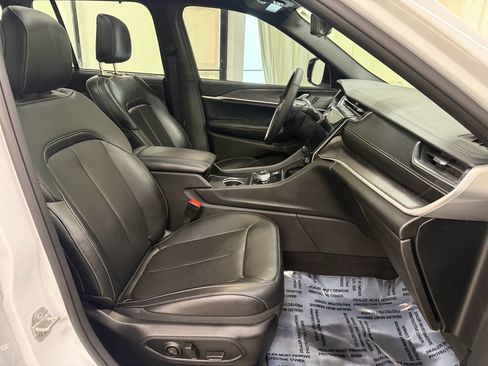 Used 2024 Jeep Grand Cherokee Limited 4xe AWD/4WD image 22