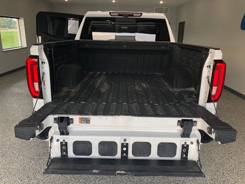 Used 2021 GMC Sierra 1500 AT4 w/ AT4 Premium Package image 12