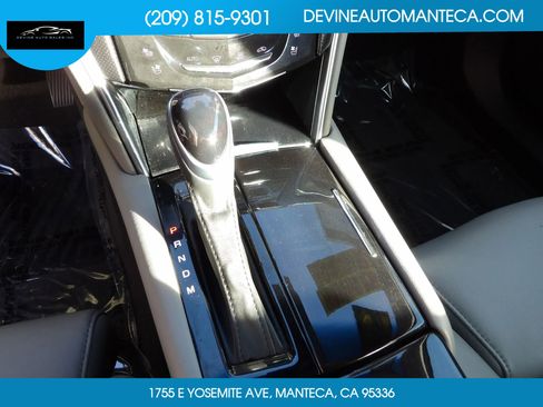 Used 2014 Cadillac XTS Premium image 23