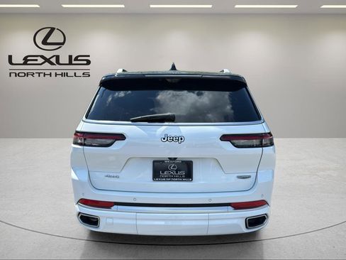 Used 2023 Jeep Grand Cherokee L Summit AWD/4WD image 7