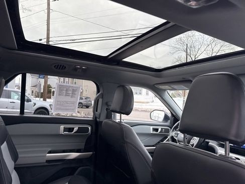 Certified 2023 Ford Explorer XLT w/ Equipment Group 202A image 33