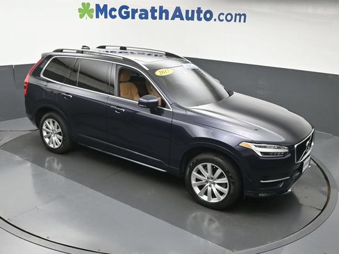 Used 2017 Volvo XC90 T6 Momentum w/ Vision Package AWD/4WD image 3