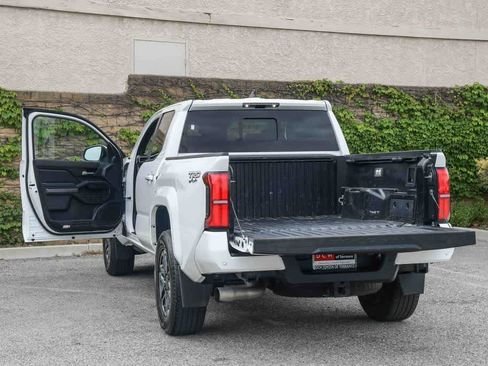 Used 2024 Toyota Tacoma TRD Sport w/ TRD Sport Upgrade Package AWD/4WD image 34