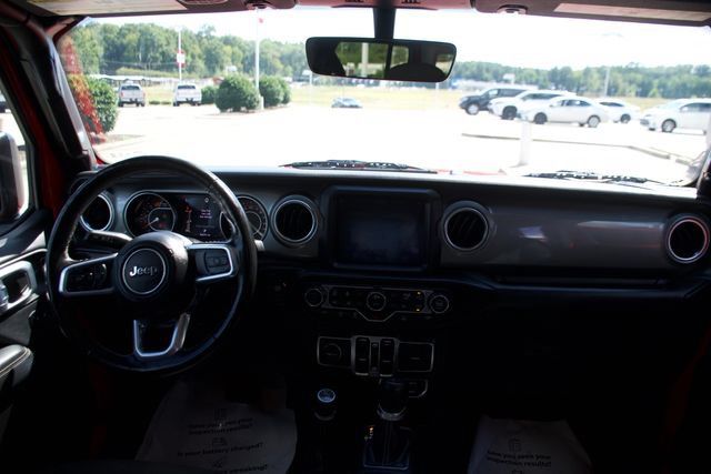 Used 2023 Jeep Wrangler Unlimited Sahara w/ Cold Weather Group AWD/4WD image 12