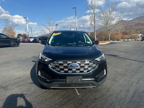 Used 2022 Ford Edge Titanium image 8