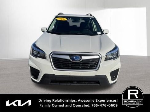Used 2020 Subaru Forester Premium image 2