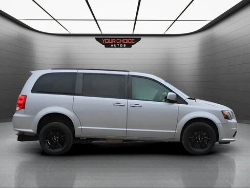 Used 2019 Dodge Grand Caravan GT image 7