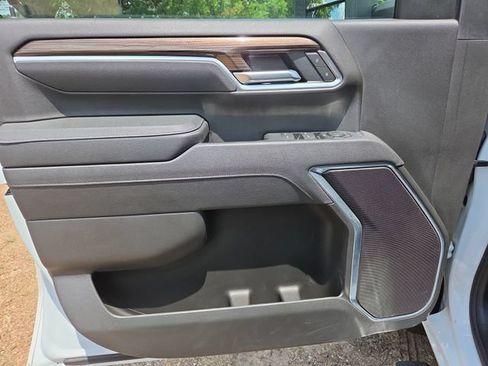 Certified 2025 Chevrolet Silverado 2500 LT w/ Convenience Package AWD/4WD image 23