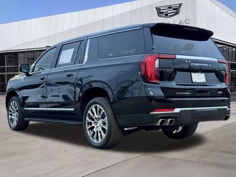 Used 2025 GMC Yukon XL Denali image 5