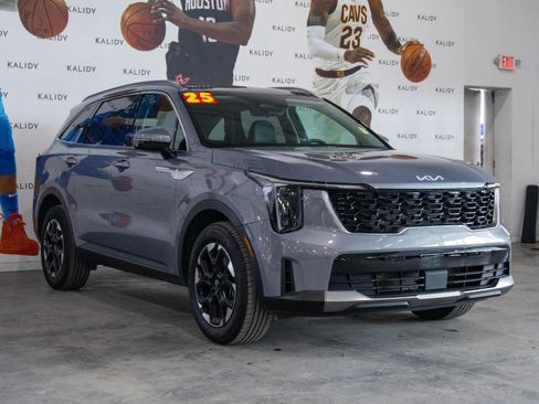 Used 2025 Kia Sorento S w/ Panoramic Sunroof Package image 20