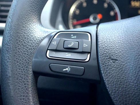 Used 2013 Volkswagen Passat 2.5 S image 31