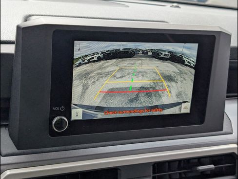 Used 2025 Toyota Tacoma TRD Sport image 8