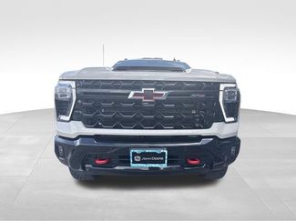 Used 2026 Chevrolet Silverado 2500 ZR2 w/ LPO, Dark Essentials Package AWD/4WD video 2